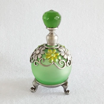 25 ml Parfume Æteriske Olie Vintage Genpåfyldelig Flaske Metal Blomst Glas Tomme Beholder Bærbare Gave boligindretning#56556