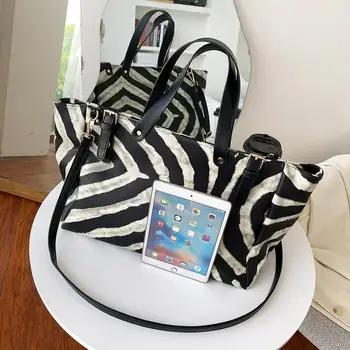 Nye Ankomst Kvindelige Zebra Mønster Håndtasker Stor Kapacitet Kvinder Pu Læder Casual Tote Taske Travel Pakke Mulepose